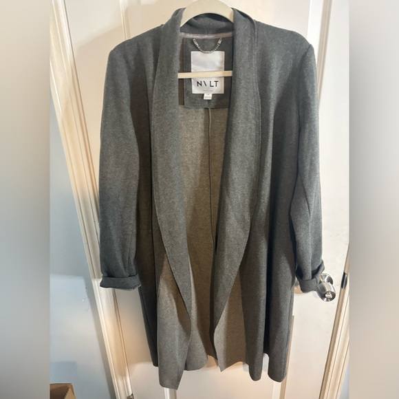 NVLT Jackets & Blazers - NVLT Women's Gray Blazer Coat size large EUC